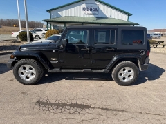 Used 2015  Jeep Wrangler Unlimited 4WD 4dr Sahara at House of Carz near Rochester&comma; IN