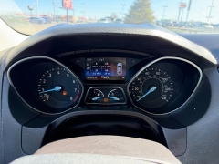 Used 2016  Ford Focus 4d Sedan SE at House of Carz near Rochester&comma; IN