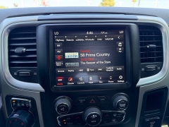 Used 2019  Ram 1500 Classic 4WD Crew Cab SLT at House of Carz near Rochester&comma; IN