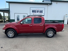 Used 2010  Nissan Frontier 4WD Crew Cab LE at House of Carz near Rochester&comma; IN