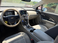 Used 2014  Chevrolet Volt 4d Hatchback at House of Carz near Rochester&comma; IN