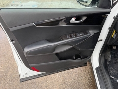 Used 2018  Kia Sorento 4d SUV AWD LX at House of Carz near Rochester&comma; IN