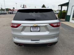 Used 2018  Chevrolet Traverse 4d SUV AWD High Country at House of Carz near Rochester&comma; IN