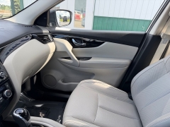 Used 2018  Nissan Rogue Sport 4d SUV AWD SL &lpar;2018&period;5&rpar; at House of Carz near Rochester&comma; IN