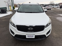 Used 2018  Kia Sorento 4d SUV AWD LX at House of Carz near Rochester&comma; IN