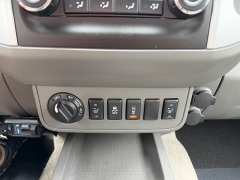Used 2014  Nissan Frontier 4WD Crew Cab SV Auto at House of Carz near Rochester&comma; IN