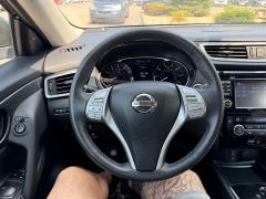 Used 2016  Nissan Rogue 4d SUV AWD SL at House of Carz near Rochester&comma; IN