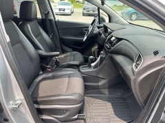 Used 2018 Chevrolet Trax 4d SUV FWD LT at House of Carz near Rochester, IN