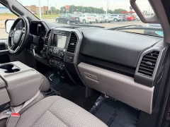 Used 2018  Ford F-150 4WD SuperCrew XLT 5 1&sol;2 at House of Carz near Rochester&comma; IN
