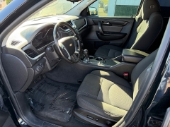 Used 2017  Chevrolet Traverse 4d SUV FWD LT w/1LT at House of Carz near Rochester, IN