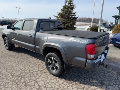 Used 2016  Toyota Tacoma 4WD Double Cab SR5 Long Bed at House of Carz near Rochester&comma; IN