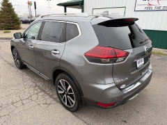 Used 2019  Nissan Rogue 4d SUV AWD SL at House of Carz near Rochester&comma; IN