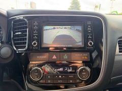 Used 2017  Mitsubishi Outlander 4d SUV FWD ES at House of Carz near Rochester&comma; IN