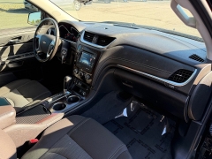 Used 2017  Chevrolet Traverse 4d SUV FWD LT w/1LT at House of Carz near Rochester, IN