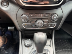 Used 2019  Jeep Cherokee 4d SUV 4WD Limited 3&period;2L at House of Carz near Rochester&comma; IN