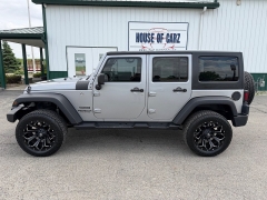 Used 2016  Jeep Wrangler Unlimited 4d Convertible Sport at House of Carz near Rochester&comma; IN