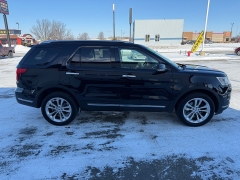 Used 2018  Ford Explorer 4d SUV 4WD Limited at House of Carz near Rochester&comma; IN
