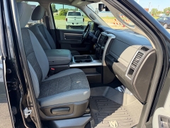 Used 2019  Ram 1500 Classic 4WD Crew Cab SLT at House of Carz near Rochester&comma; IN