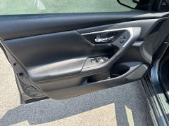 Used 2017 Nissan Altima 4d Sedan 2.5L SV at House of Carz near Rochester, IN