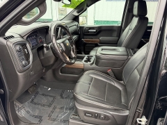 Used 2021  Chevrolet Silverado 1500 4WD Crew Cab 147" High Country at House of Carz near Rochester, IN
