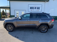 Used 2019  Jeep Grand Cherokee 4d SUV 4WD Limited V6 at House of Carz near Rochester, IN