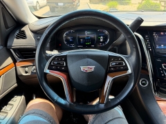 Used 2017  Cadillac Escalade ESV 4d SUV 4WD Luxury at House of Carz near Rochester&comma; IN