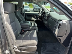Used 2017 Chevrolet Silverado 1500 4WD Crew Cab LT Z71 at House of Carz near Rochester, IN