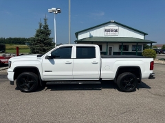 Used 2017 GMC Sierra 1500 4WD Crew Cab SLE at House of Carz near Rochester, IN
