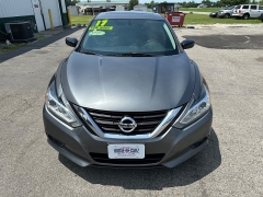 Used 2017 Nissan Altima 4d Sedan 2.5L SV at House of Carz near Rochester, IN