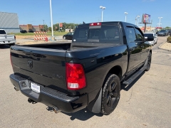 Used 2019  Ram 1500 Classic 4WD Crew Cab SLT at House of Carz near Rochester&comma; IN