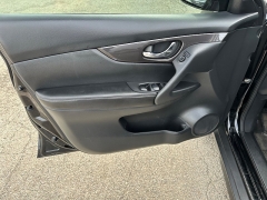 Used 2019 Nissan Rogue 4d SUV AWD SV at House of Carz near Rochester, IN