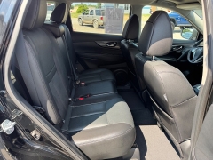 Used 2016  Nissan Rogue 4d SUV AWD SL at House of Carz near Rochester&comma; IN