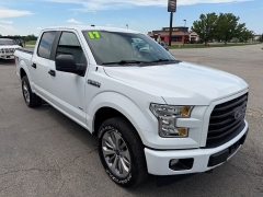 Used 2017  Ford F-150 4WD SuperCrew XL STX 5 1&sol;2 at House of Carz near Rochester&comma; IN