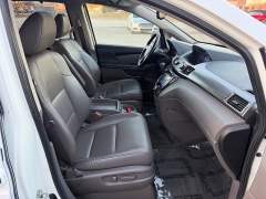 Used 2014  Honda Odyssey 4d Wagon EX-L at House of Carz near Rochester&comma; IN