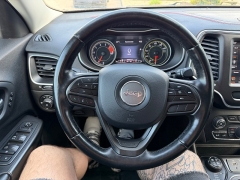 Used 2020  Jeep Cherokee 4d SUV 4WD Trailhawk Elite 3&period;2L at House of Carz near Rochester&comma; IN