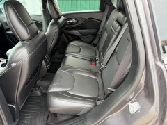 Used 2019  Jeep Cherokee 4d SUV 4WD Limited 3&period;2L at House of Carz near Rochester&comma; IN