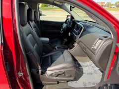Used 2016  GMC Canyon 4WD Crew Cab SLT at House of Carz near Rochester&comma; IN