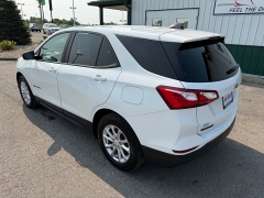 Used 2020  Chevrolet Equinox 4d SUV FWD LS w&sol;1LS at House of Carz near Rochester&comma; IN