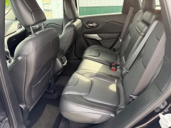 Used 2016  Jeep Cherokee 4d SUV 4WD Overland at House of Carz near Rochester, IN