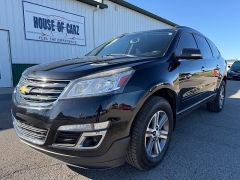 2017 Chevrolet Traverse 4d SUV FWD LT w/1LT at House of Carz near Rochester, IN