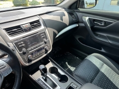 Used 2017 Nissan Altima 4d Sedan 2.5L SV at House of Carz near Rochester, IN