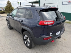 Used 2016  Jeep Cherokee 4d SUV 4WD Trailhawk V6 at House of Carz near Rochester&comma; IN