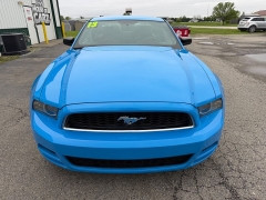 Used 2013  Ford Mustang 2d Coupe at House of Carz near Rochester&comma; IN