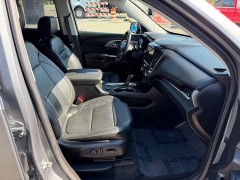 Used 2019  Chevrolet Traverse 4d SUV AWD LT Leather at House of Carz near Rochester&comma; IN