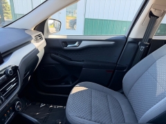 Used 2020  Ford Escape 4d SUV AWD SE at House of Carz near Rochester&comma; IN