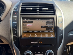 Used 2019  Lincoln MKC 4d SUV AWD Reserve at House of Carz near Rochester&comma; IN