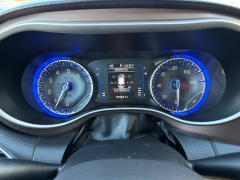 Used 2017  Chrysler Pacifica 4d Wagon Touring-L at House of Carz near Rochester&comma; IN