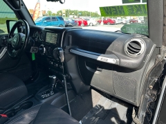 Used 2017 Jeep Wrangler Unlimited 4d Convertible Rubicon at House of Carz near Rochester, IN