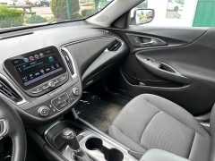Used 2017 Chevrolet Malibu 4d Sedan LT at House of Carz near Rochester, IN