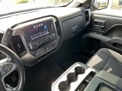 Used 2017 Chevrolet Silverado 1500 4WD Crew Cab LT Z71 at House of Carz near Rochester, IN